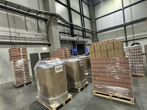 Под контролем Россельхознадзора в ОАЭ отправлена первая партия кормов для непродуктивных животных из Курской области