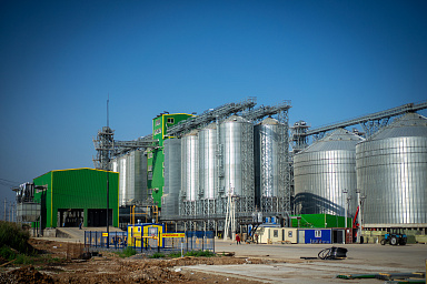 В Башкортостане запустили современный элеватор на 122 тысячи тонн зерна