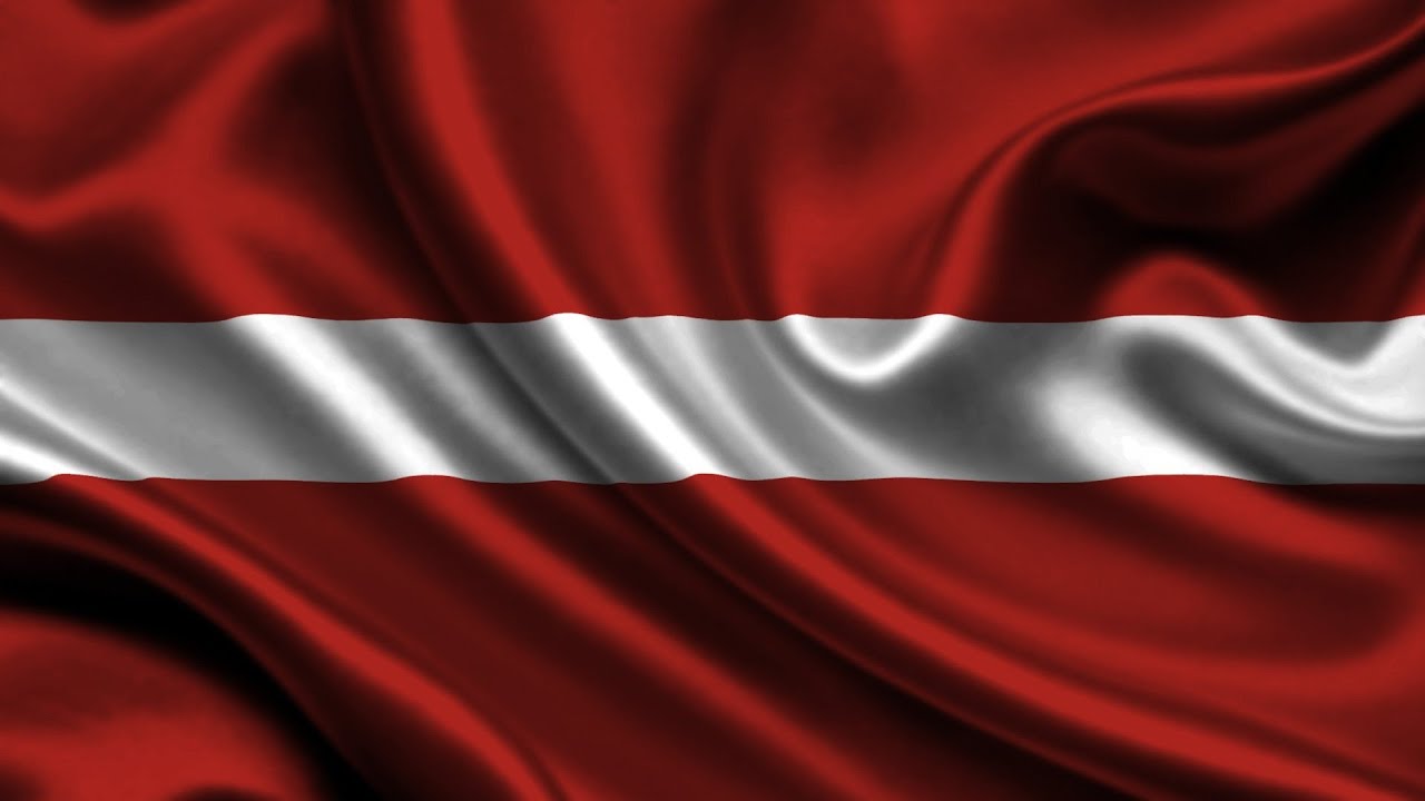 В Вентспилсе впервые в Латвии начнут производить влажный корм для кошек и собак