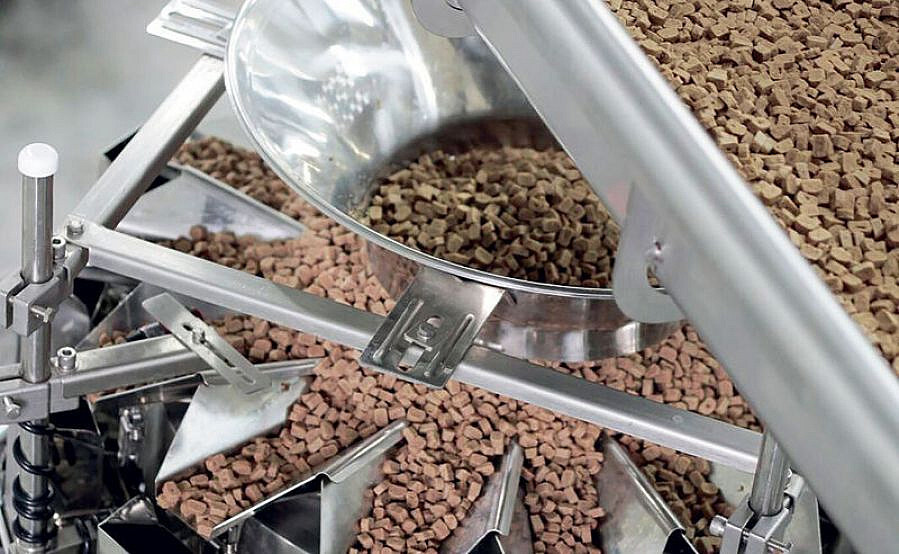 Подмосковный изготовитель кормов для животных наращивает производственные мощности