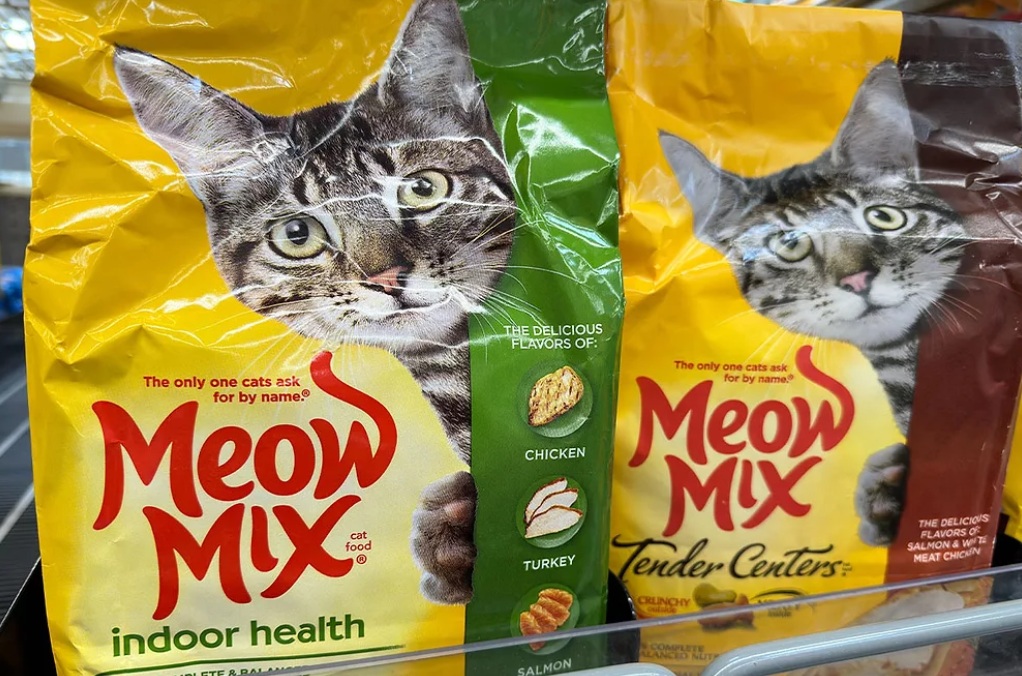 Бизнес по кормам для домашних животных Smucker’s показывает медленный рост