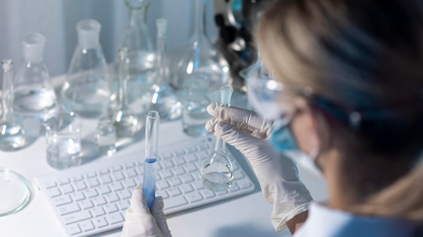 Ученые ПетрГУ разрабатывают метод проверки качества кормов для рыбы